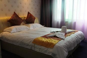 Zhengzhou Love Theme Hotel Jicheng  Exteriör bild